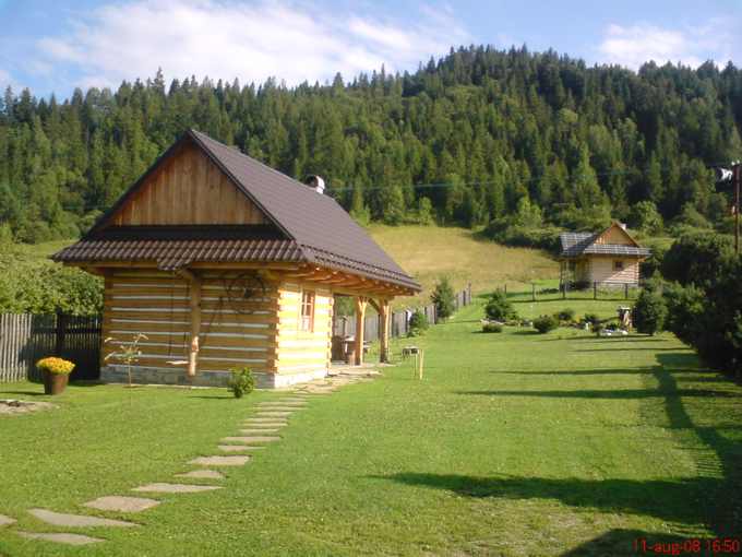 A188 - štýlová drevenica v rezervácii ľudovej architektúry obce Osturňa na Zamagurí, neďaleko Ždiaru a Jezerska